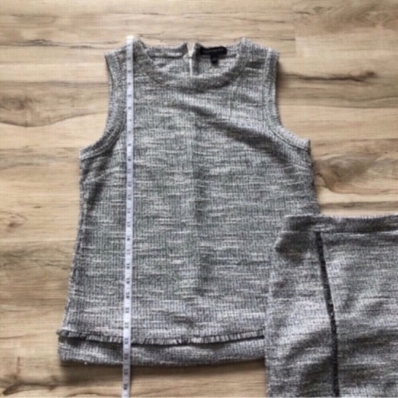 Banana Republic Top and Skirt Set - Picture 5 of 10